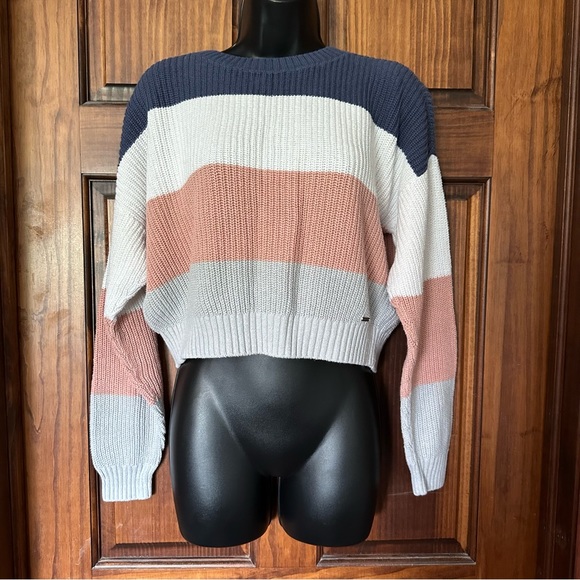 Hollister Sweaters - Hollister Cropped Sweater Size M